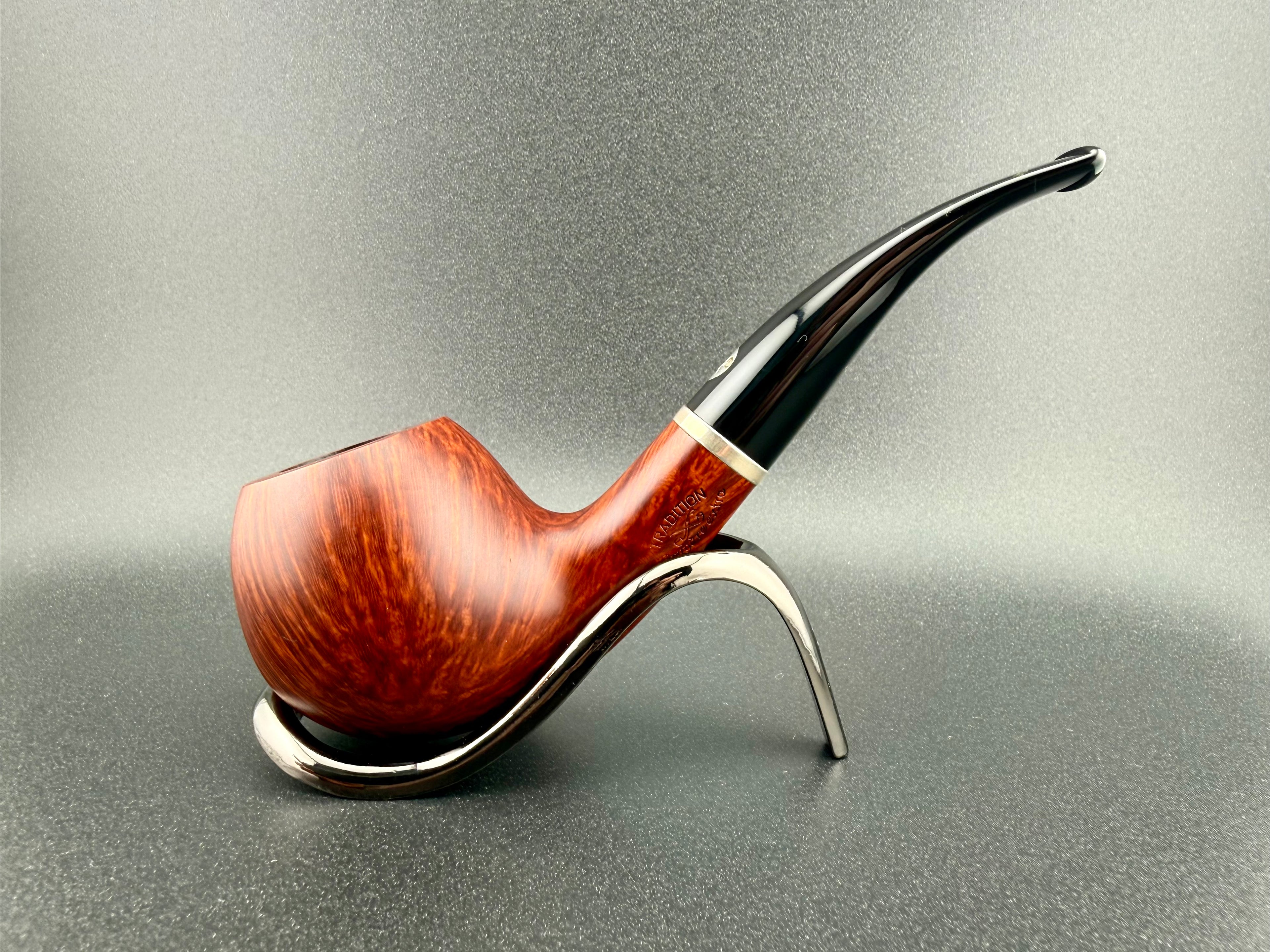 Vauen Tradition Smooth 42 #26 Estate Pipe