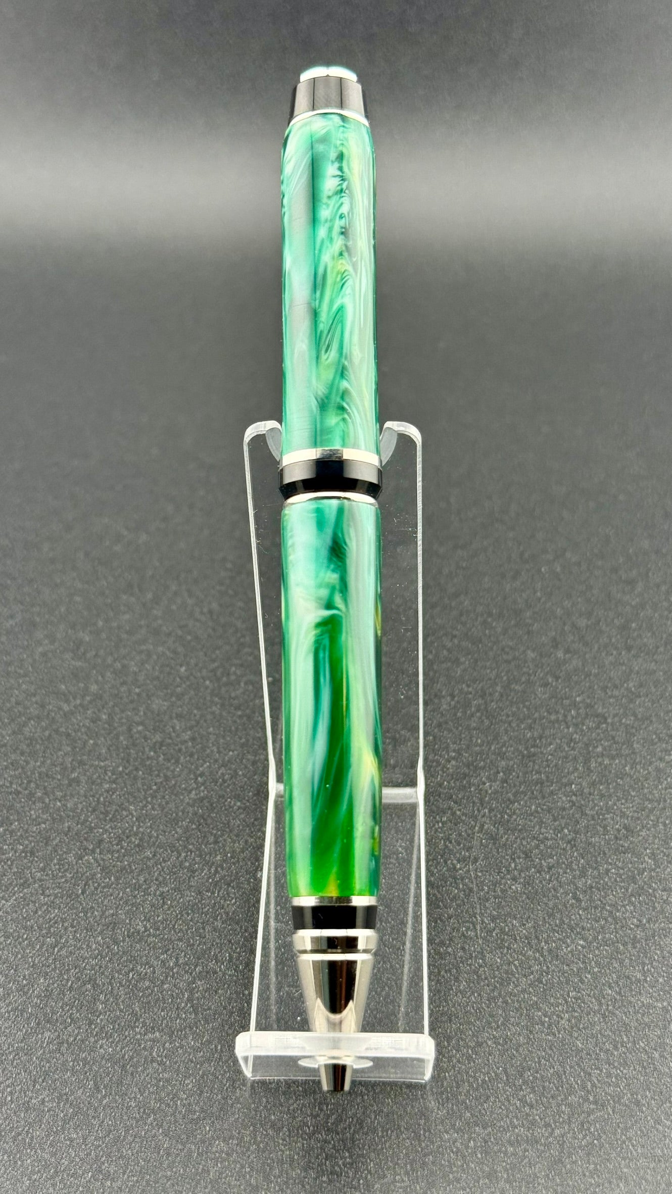 The Executive (Multiple Finishes)